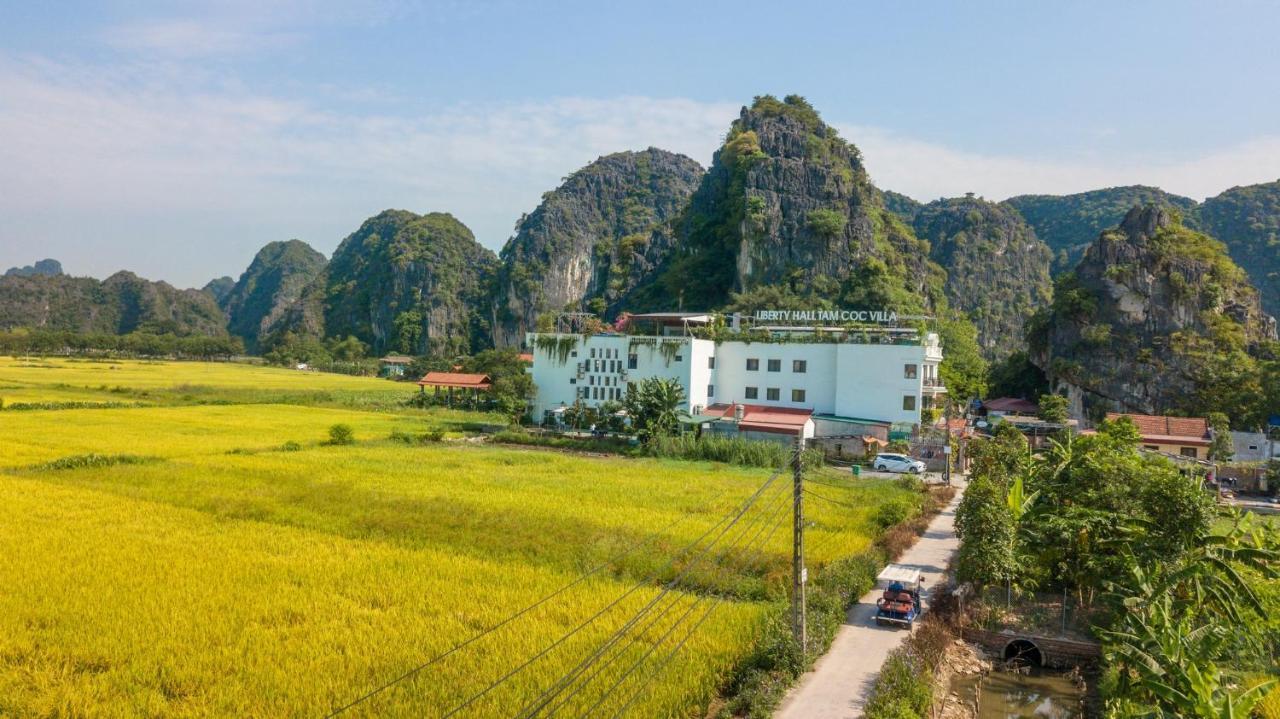 Liberty Hall Tam Coc Hotel & Villa Ninh Binh Bagian luar foto