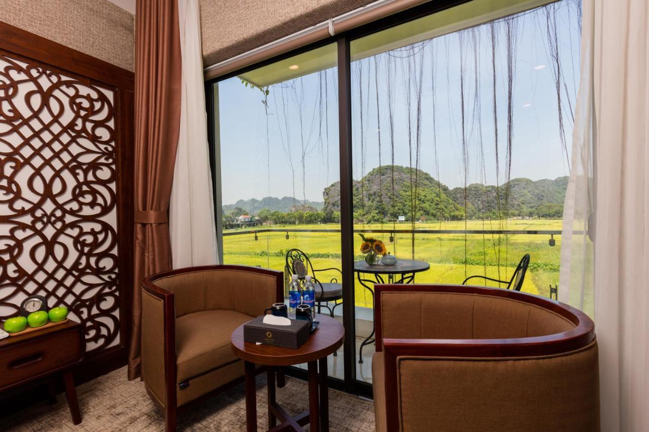 Liberty Hall Tam Coc Hotel & Villa Ninh Binh Bagian luar foto