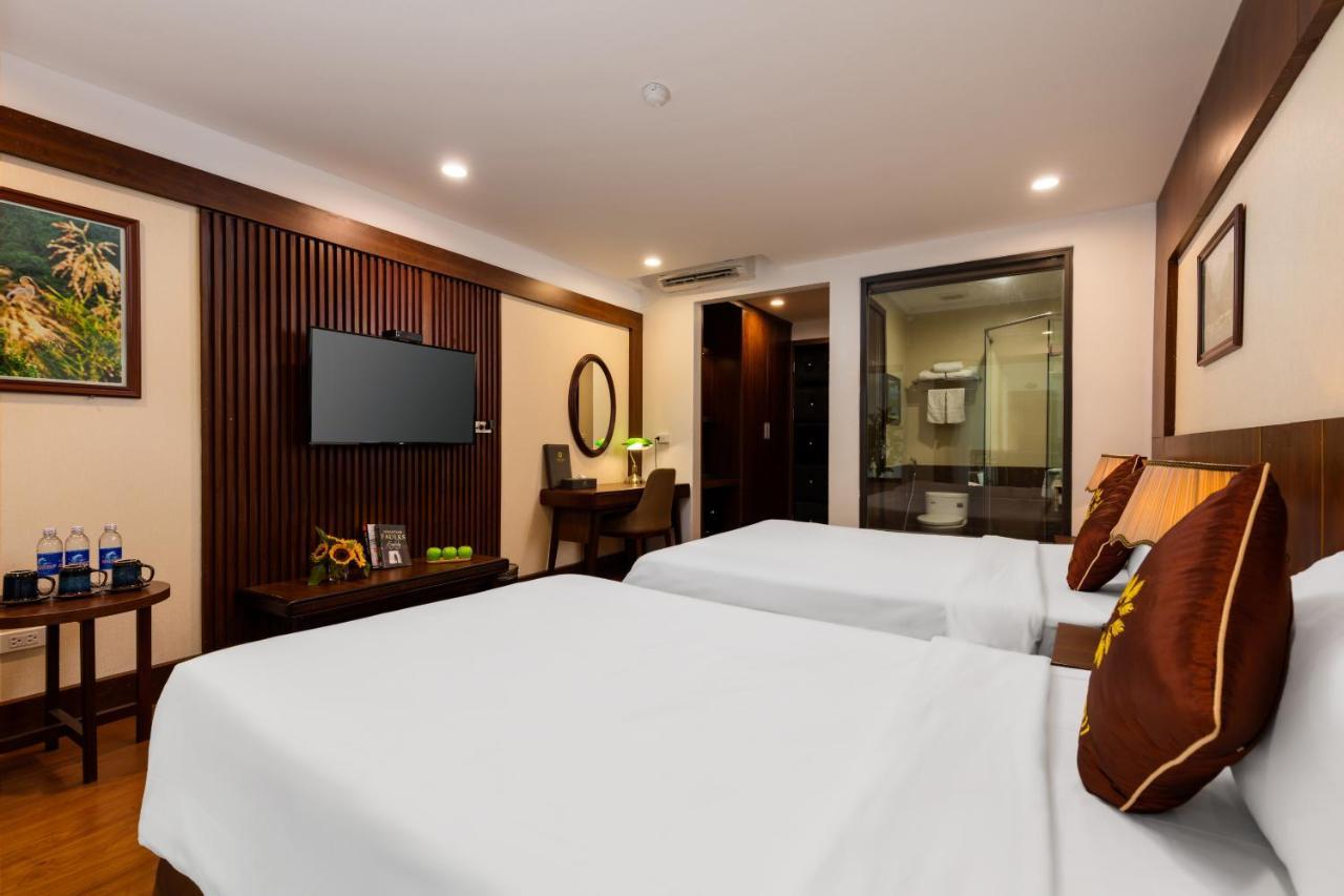 Liberty Hall Tam Coc Hotel & Villa Ninh Binh Bagian luar foto