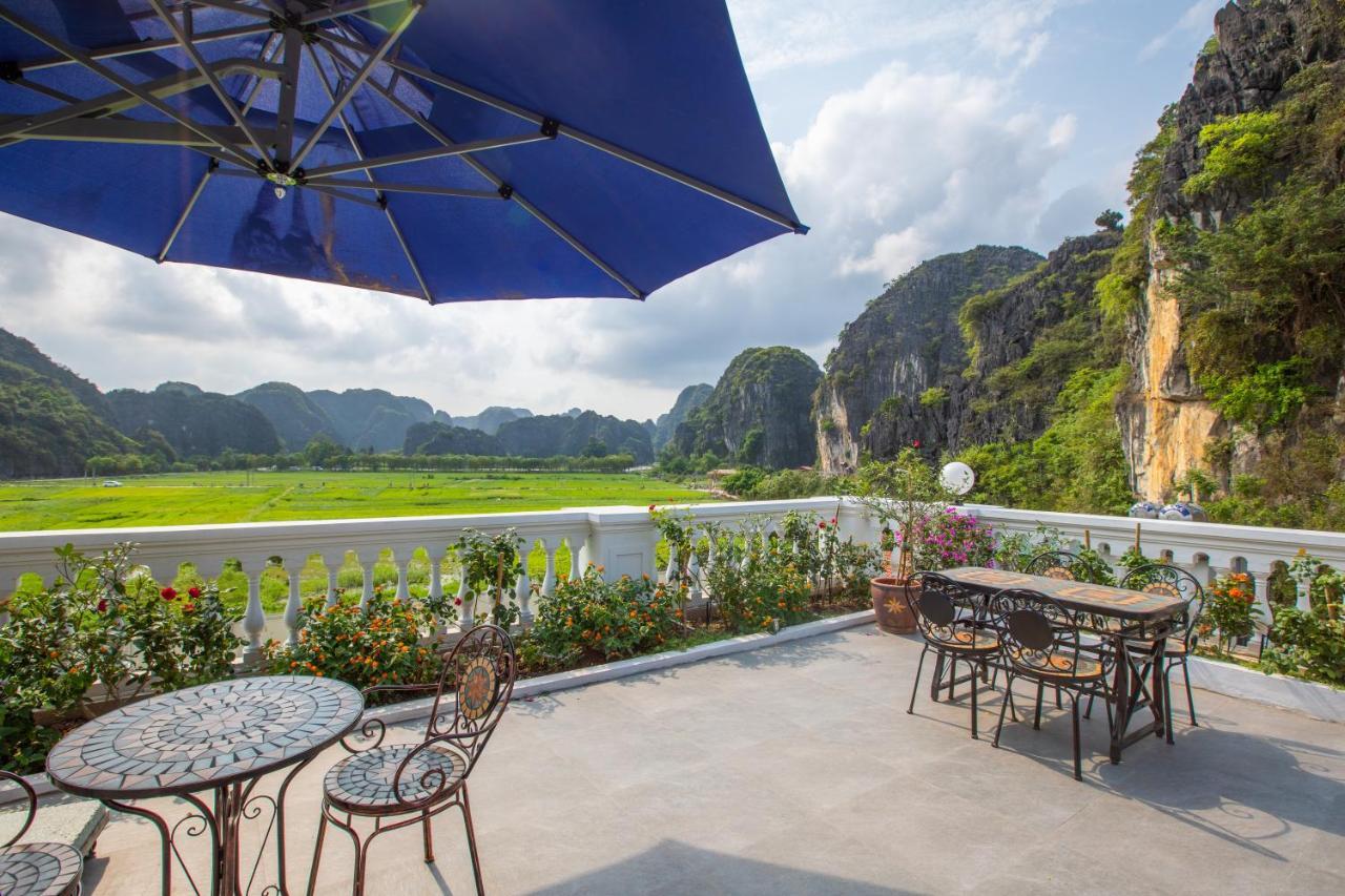 Liberty Hall Tam Coc Hotel & Villa Ninh Binh Bagian luar foto